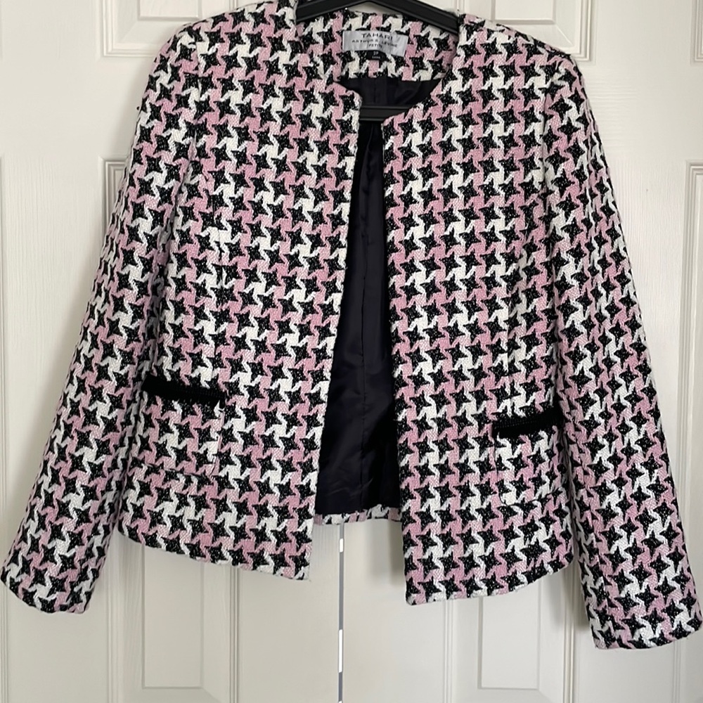 Tahari blazer